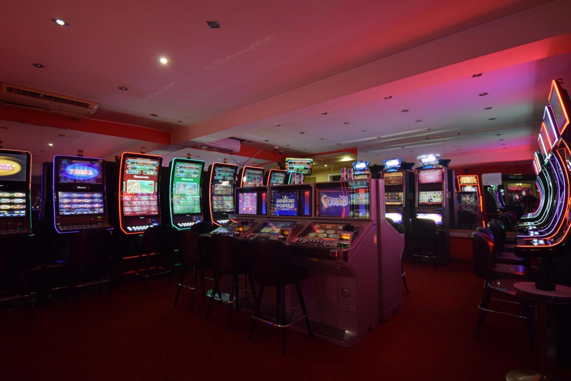 Hotel Zephyr - Plovanija Buje Eksteriør billede
